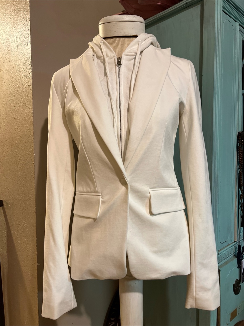 CENTRAL PARK WEST X-Small Removable Dickie Hood Layered Blazer Jacket  NYC Chic